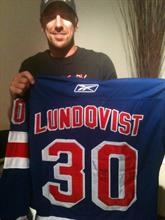 NY Rangers-tröja signerad av Lundqvist!